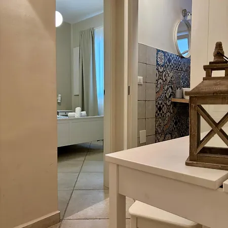 Balcony & Terrace Near Attractions Apartment Palermo