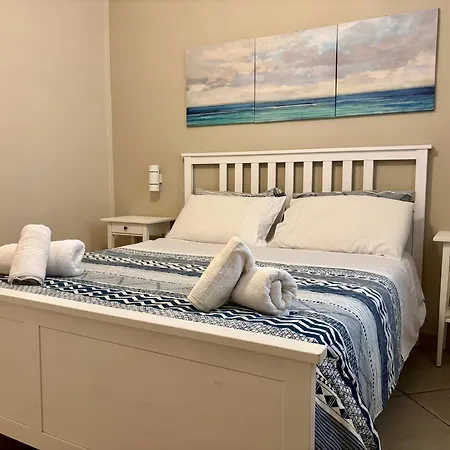 Centre - With Private Balcony Or Terrace *