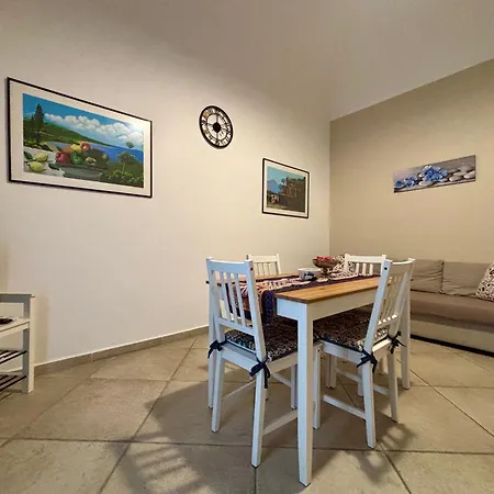 דירה Centre - With Private Balcony Or Terrace