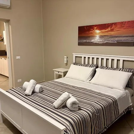 Centre - With Private Balcony Or Terrace *